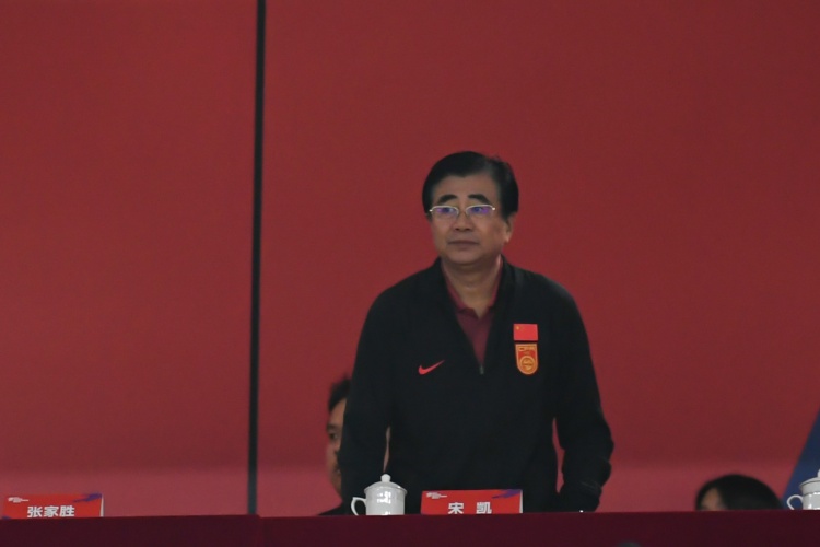  北青體育：宋凱、許基仁探班U20國青，將全程陪伴征戰(zhàn)U20亞洲杯